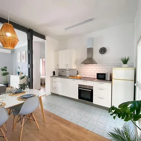 Apartment Bright Flat Rosaleda *